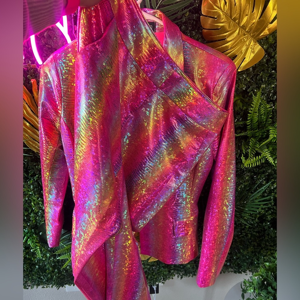 Pants Suit - Picture 3 of 4
